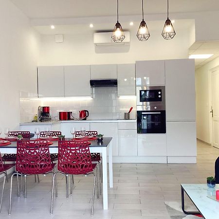 Appartement Stella 95 M2 Climatise Parking Proche Sanctuaires Lourdes Kültér fotó